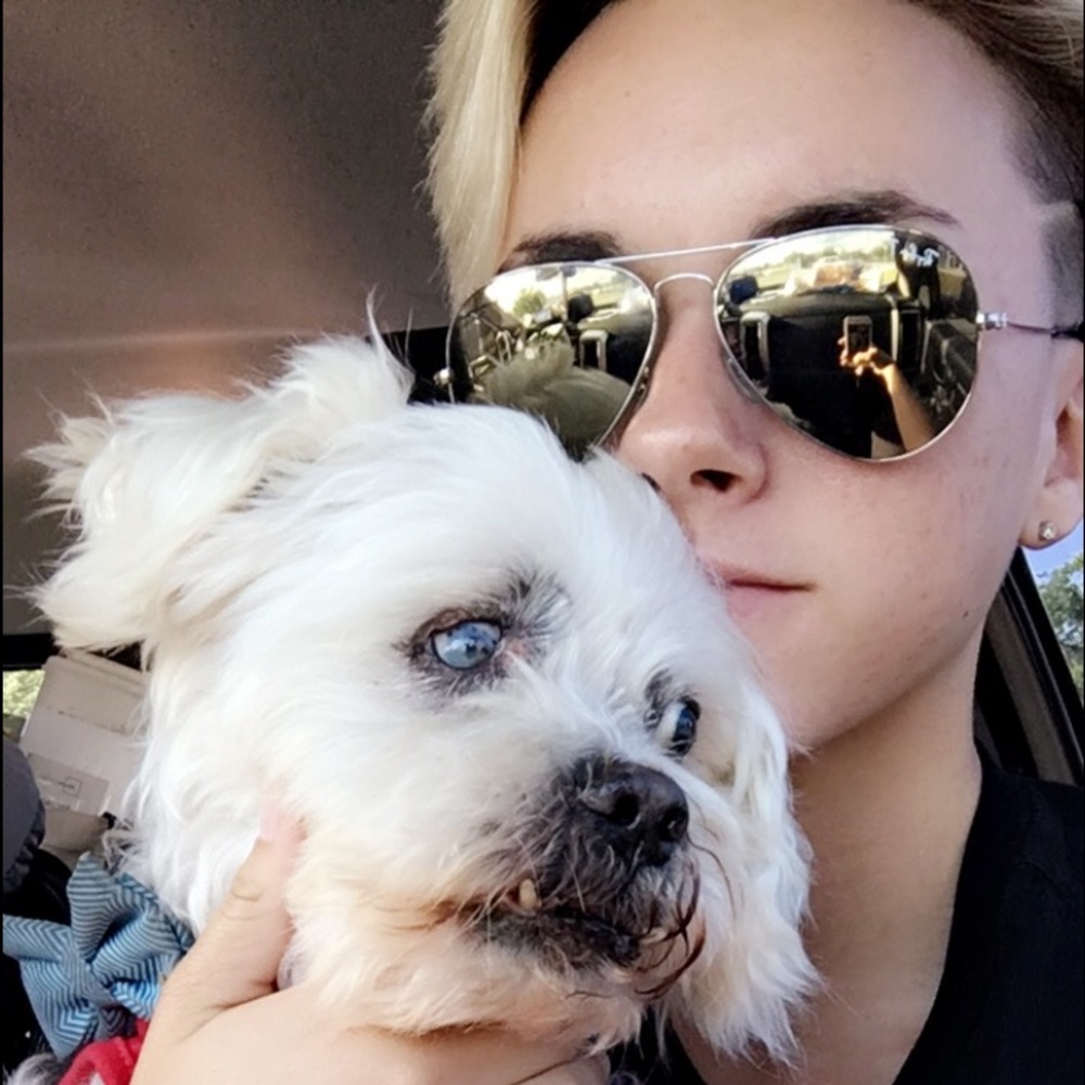 Meet your Posher, Maria